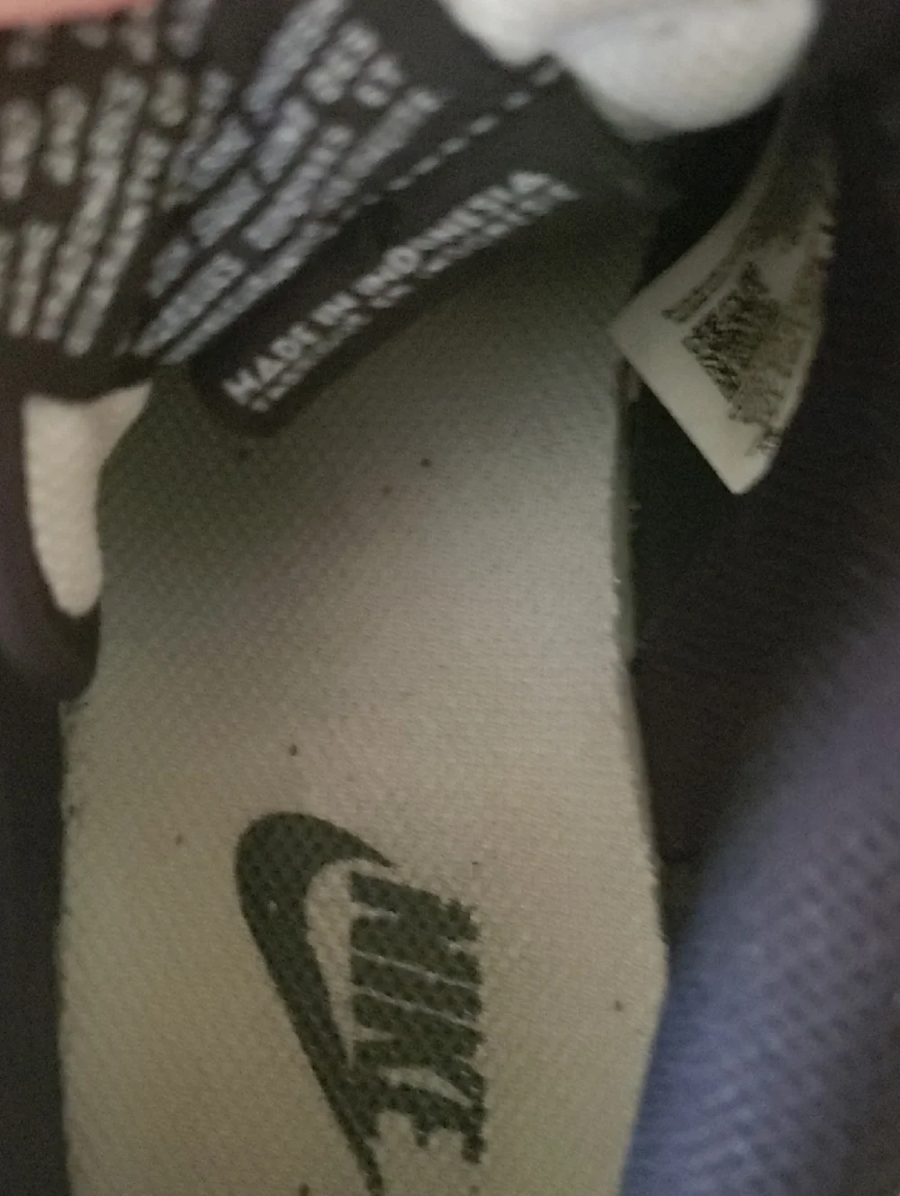 Nike Low Dunks- 7 - Picture 4 of 5